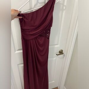 David bridal dress (size 6)